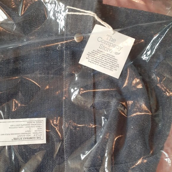 SALE!! Brand New THE COMPANY STORE Dog Carrier/Tote-S - Picture 3 of 3